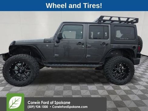 Used 2016 Jeep Wrangler Unlimited Sahara image 4