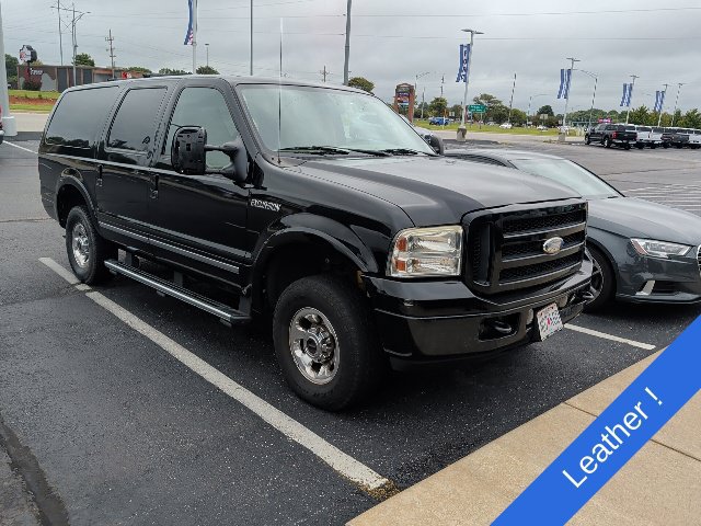 Used 2005 Ford Excursion Limited AWD/4WD image 3