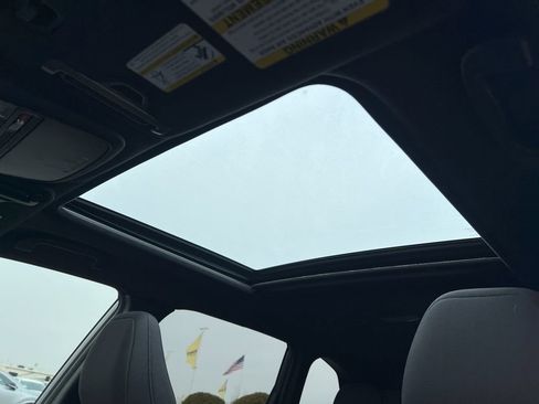 Used 2025 Subaru Forester Premium image 10