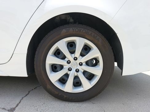 Used 2024 Toyota Corolla LE FWD image 7
