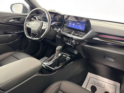 Used 2024 Chevrolet Trax RS w/ Driver Confidence Package FWD image 29