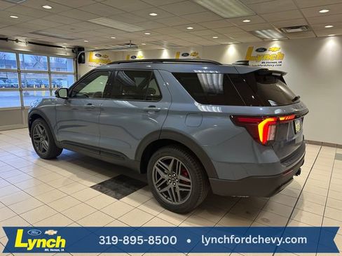New 2026 Ford Explorer ST-Line w/ ST-Line Street Pack image 24
