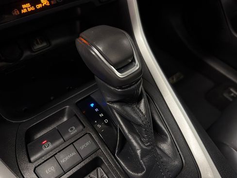 Used 2023 Toyota RAV4 XLE Premium FWD image 28