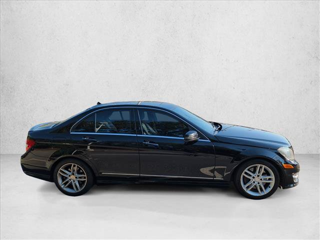 Used 2013 Mercedes-Benz C 300 4MATIC Sedan image 5