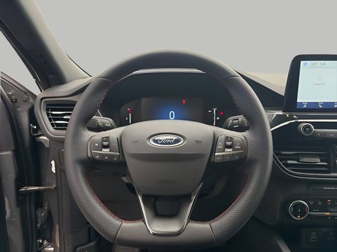 Certified 2025 Ford Escape ST-Line image 16