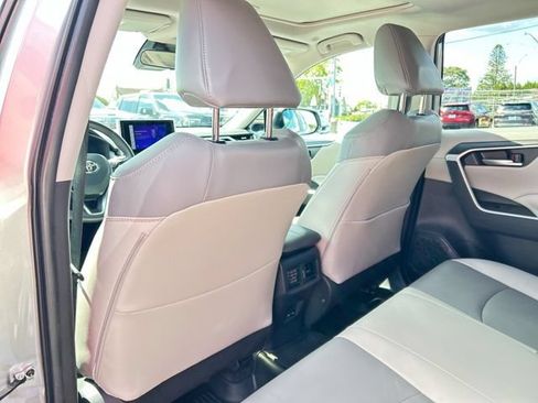 Used 2024 Toyota RAV4 XLE Premium w/ Weather Package AWD/4WD image 19
