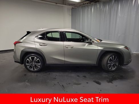 Used 2021 Lexus UX 250h w/ Premium Package image 9