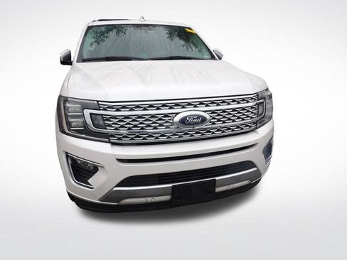 Used 2018 Ford Expedition Platinum RWD image 3