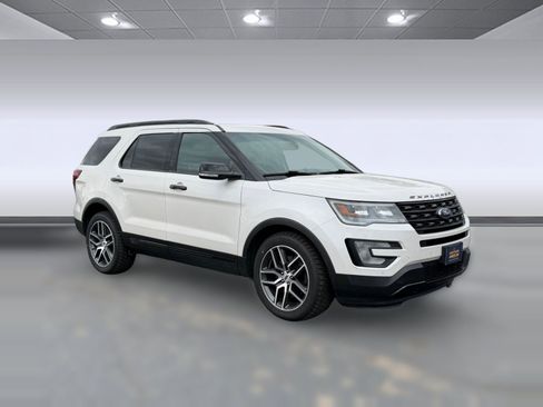 Used 2017 Ford Explorer Sport image 5