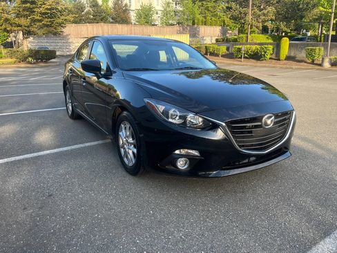 Used 2014 MAZDA MAZDA3 i Touring w/ Technology Package FWD image 1