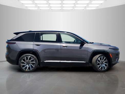 New 2025 Jeep Wagoneer S Limited image 3