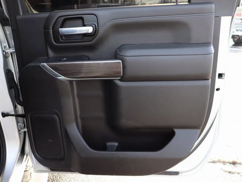 Used 2021 Chevrolet Silverado 2500 LTZ image 25