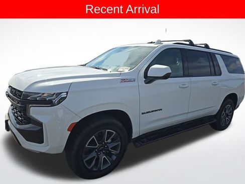 Used 2024 Chevrolet Suburban Z71 AWD/4WD image 2