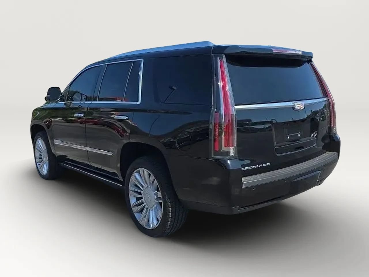 Used 2019 Cadillac Escalade Platinum AWD/4WD image 6
