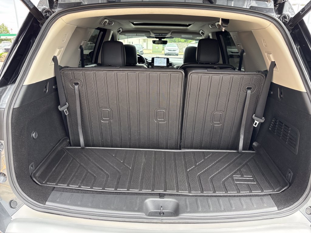 Certified 2024 Nissan Pathfinder SL w/ SL Premium Package FWD image 23