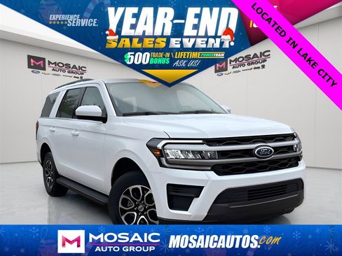 Used 2024 Ford Expedition XLT image 1