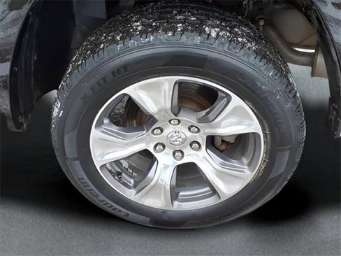 Used 2021 RAM 1500 Laramie image 7