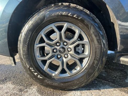 Used 2025 Ford Expedition Active image 16