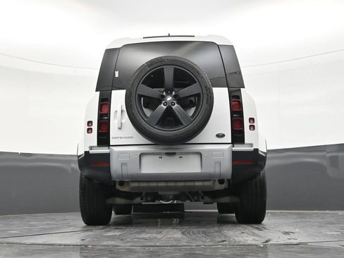 Used 2022 Land Rover Defender 90 AWD/4WD image 23
