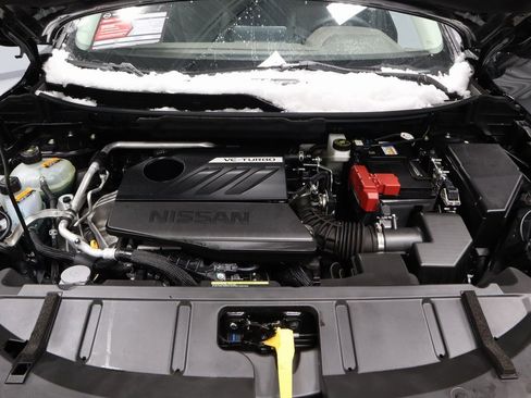 Certified 2023 Nissan Rogue SV image 16