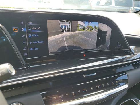 Certified 2023 Cadillac Escalade ESV V AWD/4WD image 49