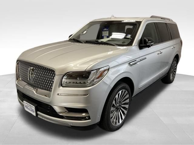 Used 2019 Lincoln Navigator Reserve AWD/4WD image 1