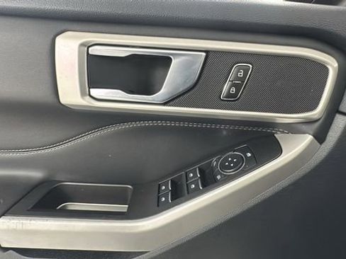 Used 2023 Ford Explorer XLT w/ Equipment Group 202A image 21