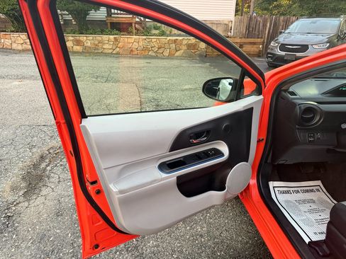 Used 2013 Toyota Prius C Two image 15