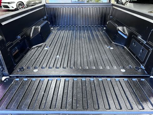 Used 2017 Toyota Tacoma SR5 w/ Tow Package image 25