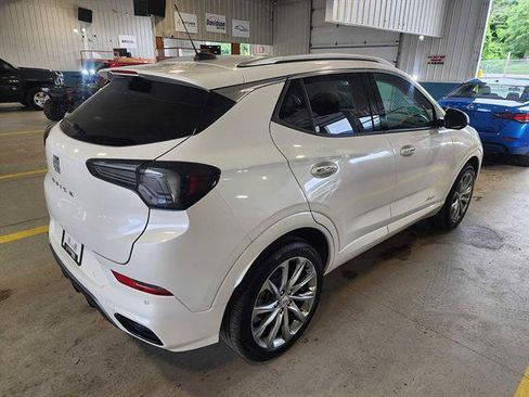 Used 2025 Buick Encore GX Avenir w/ Avenir Technology Package AWD/4WD image 9