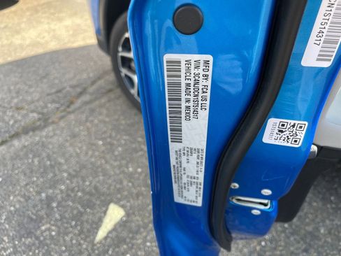 Used 2025 Jeep Compass Limited image 9