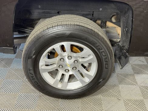 Used 2018 Chevrolet Silverado 1500 LT w/ All Star Edition image 10