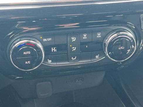 New 2026 Chevrolet Trax RS w/ Driver Confidence Package image 17