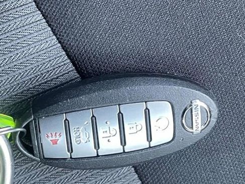 Used 2021 Nissan Sentra SV FWD image 34