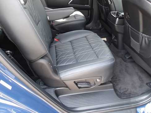 Used 2024 Kia Telluride EX X-Line AWD/4WD image 12