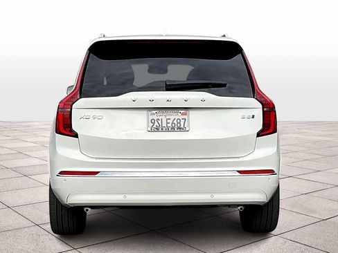 Used 2025 Volvo XC90 B5 Plus w/ Protection Package Premier image 7