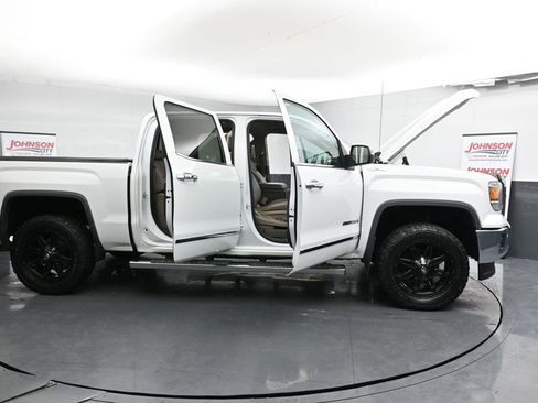Used 2015 GMC Sierra 1500 SLT w/ SLT Crew Cab Value Package image 42