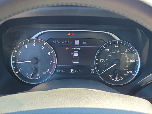 Used 2020 Nissan Titan SL w/ Moonroof Package image 28