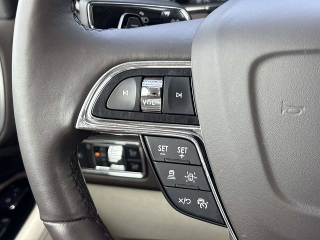 Certified 2024 Lincoln Navigator Black Label AWD/4WD image 30
