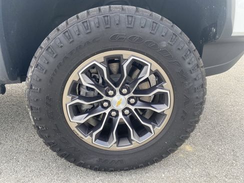 Used 2021 Chevrolet Colorado ZR2 image 10
