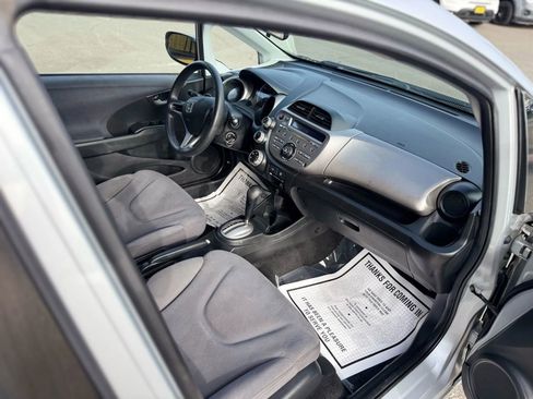 Used 2011 Honda Fit image 11