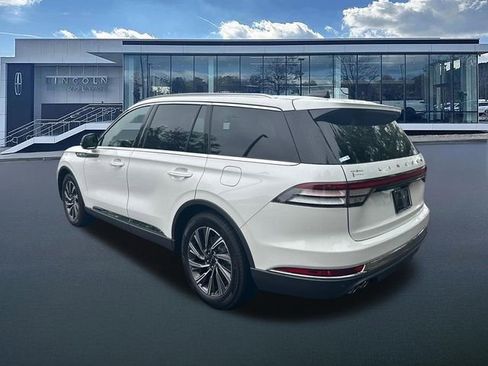 New 2026 Lincoln Aviator 2WD image 5