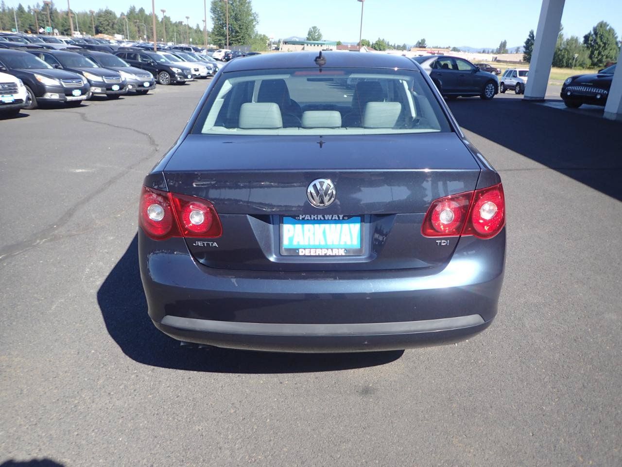 Used 2009 Volkswagen Jetta TDI FWD image 4