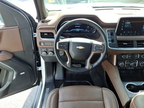 Used 2023 Chevrolet Tahoe High Country w/ Premium Package 2 AWD/4WD image 12