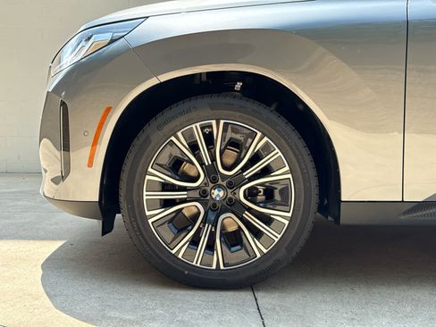 Used 2025 BMW X3 xDrive30i w/ Convenience Package image 6