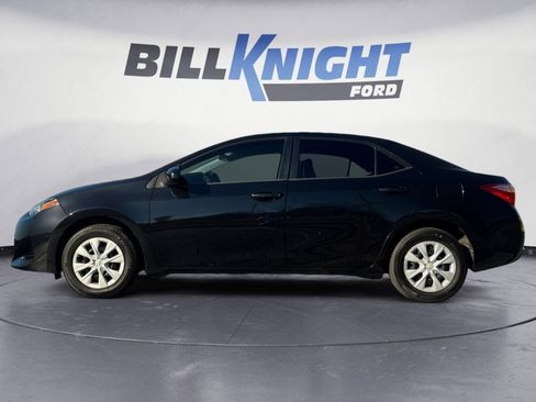 Used 2018 Toyota Corolla L image 2