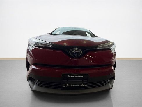 Used 2019 Toyota C-HR XLE image 9