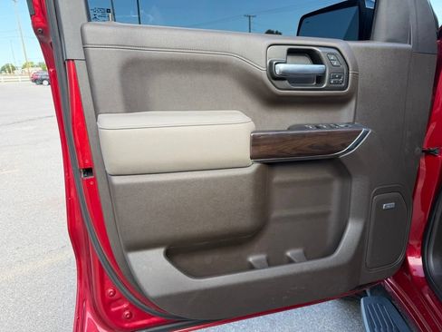Used 2022 GMC Sierra 1500 SLT AWD/4WD image 14