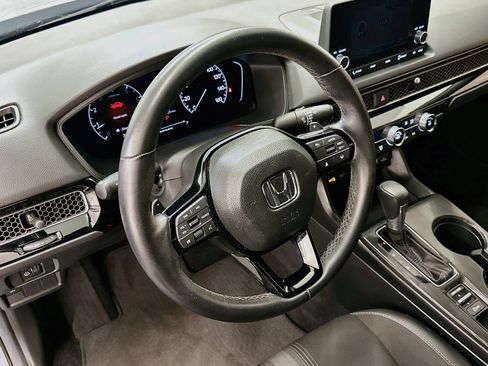 Used 2025 Honda Civic Sport image 18