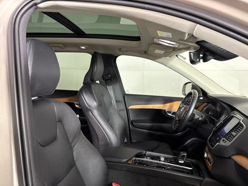 Used 2024 Volvo XC90 T8 Plus AWD/4WD image 17